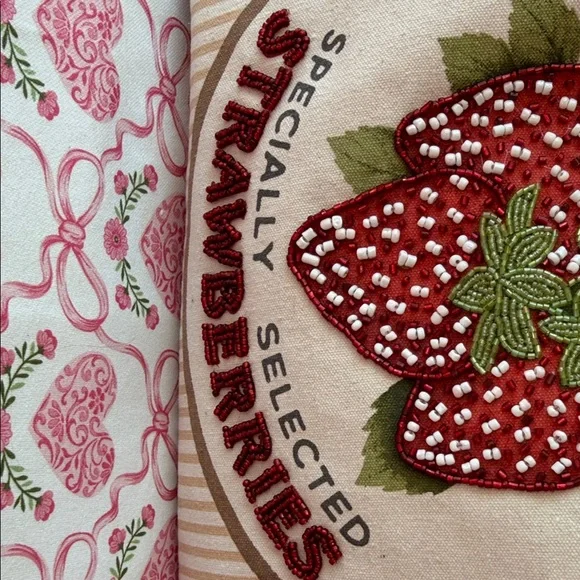 NWT-BEADED (one side) Striped Farmer's Market Tote Bag with Strawberry Design - Picture 4 of 14